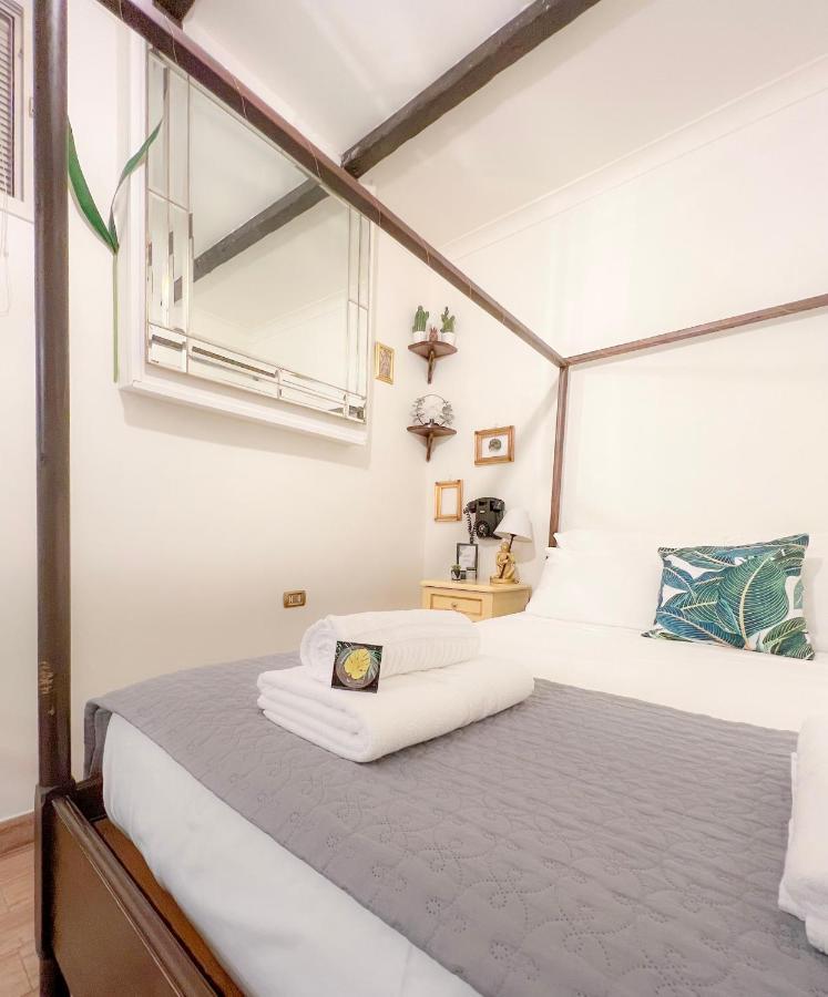 Jungle 13 - Room And Apartments Napoli Eksteriør bilde